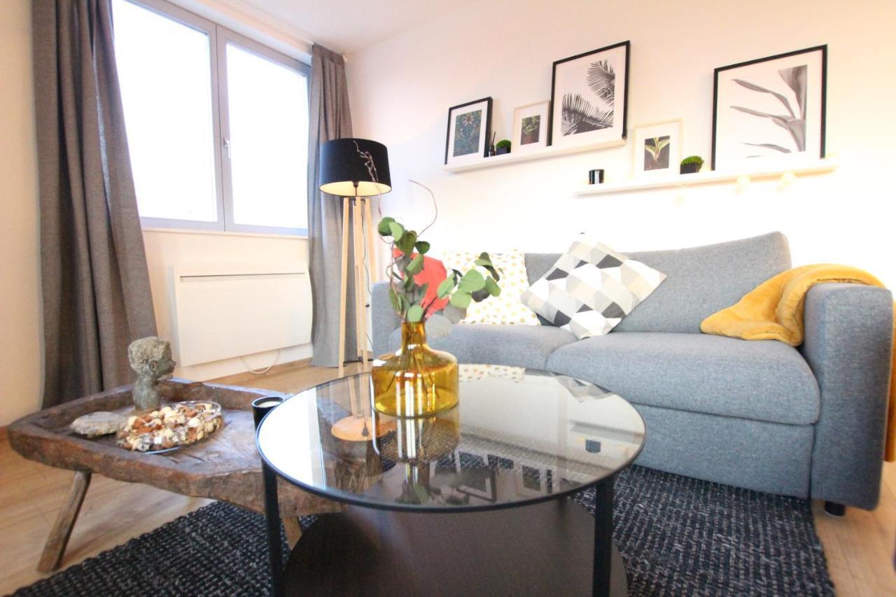 Center - Bright And Large Remparts Appartement